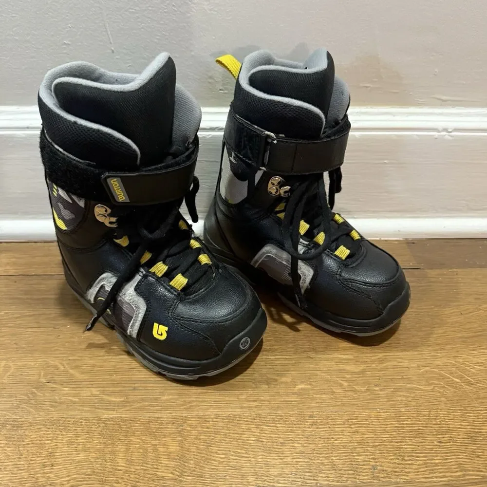Burton Freestyle Black Yellow Kids Snowboard Winter Boots Kids Size US 2 EUR 33